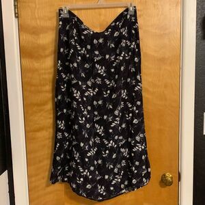 Vintage 90s/Y2K Black Floral Midi Skirt​